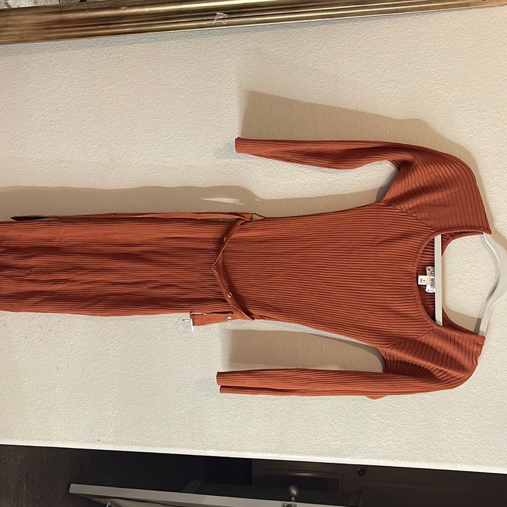 Say what rust light knit dress with gold accent belt